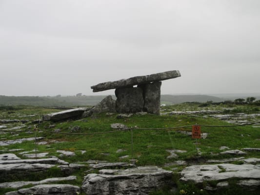 Poulnabrone Dolmen by null