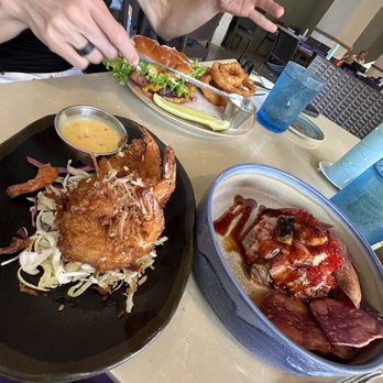 Holoholo Grill - Hawaiian Near Me - Koloa, Hawaii