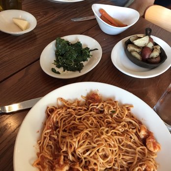 Ida's Restaurant - Italian Near Me - Middletown, Rhode Island