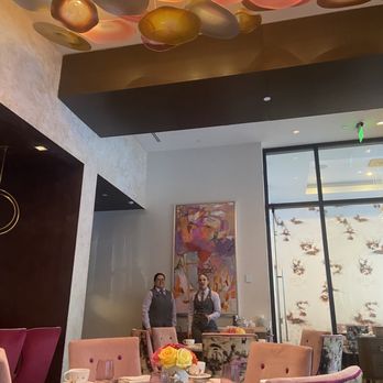 Bloom & Bee - Inside - New American Near Me - Houston, Texas