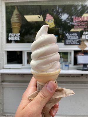Little Gordo Creemee Stand by null