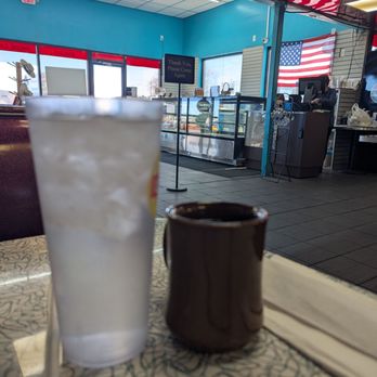 Lisa's Grill - American Near Me - Moriarty, New Mexico