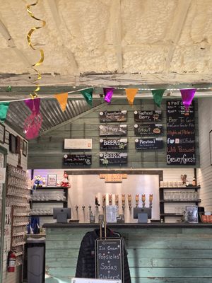 12 Fox Beer Co by null