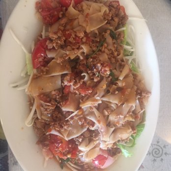 Houa Khong Restaurant - Pad KeeMao - they use ground pork! - Thai Near Me - Merced, California Houa Khong Restaurant - Pad KeeMao - they use ground pork! - Thai Near Me - Merced, California