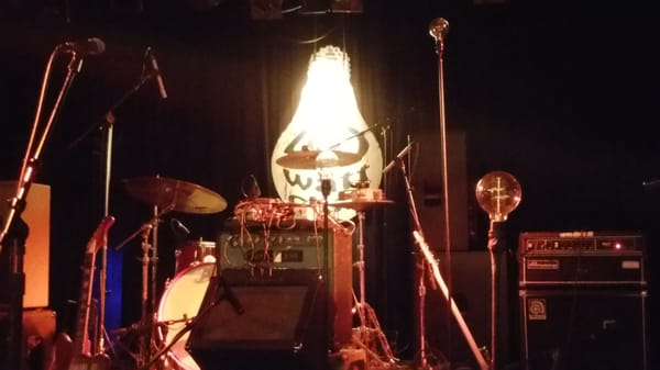 40 Watt Club by null