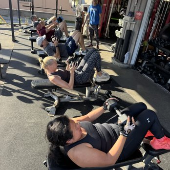SixPax Gym - Saturday morning at SixPax Gym - Gyms Near Me - Culver City, California SixPax Gym - Saturday morning at SixPax Gym - Gyms Near Me - Culver City, California