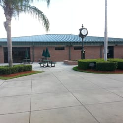 The Master's Academy - The new clock in the courtyard donated by the Batts family
