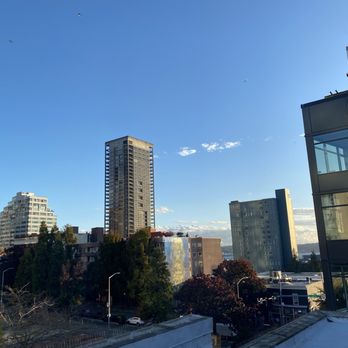 Belltown Inn - Views from the rooftop lounge -- October 2025 - Hotels Near Me - Seattle, Washington
