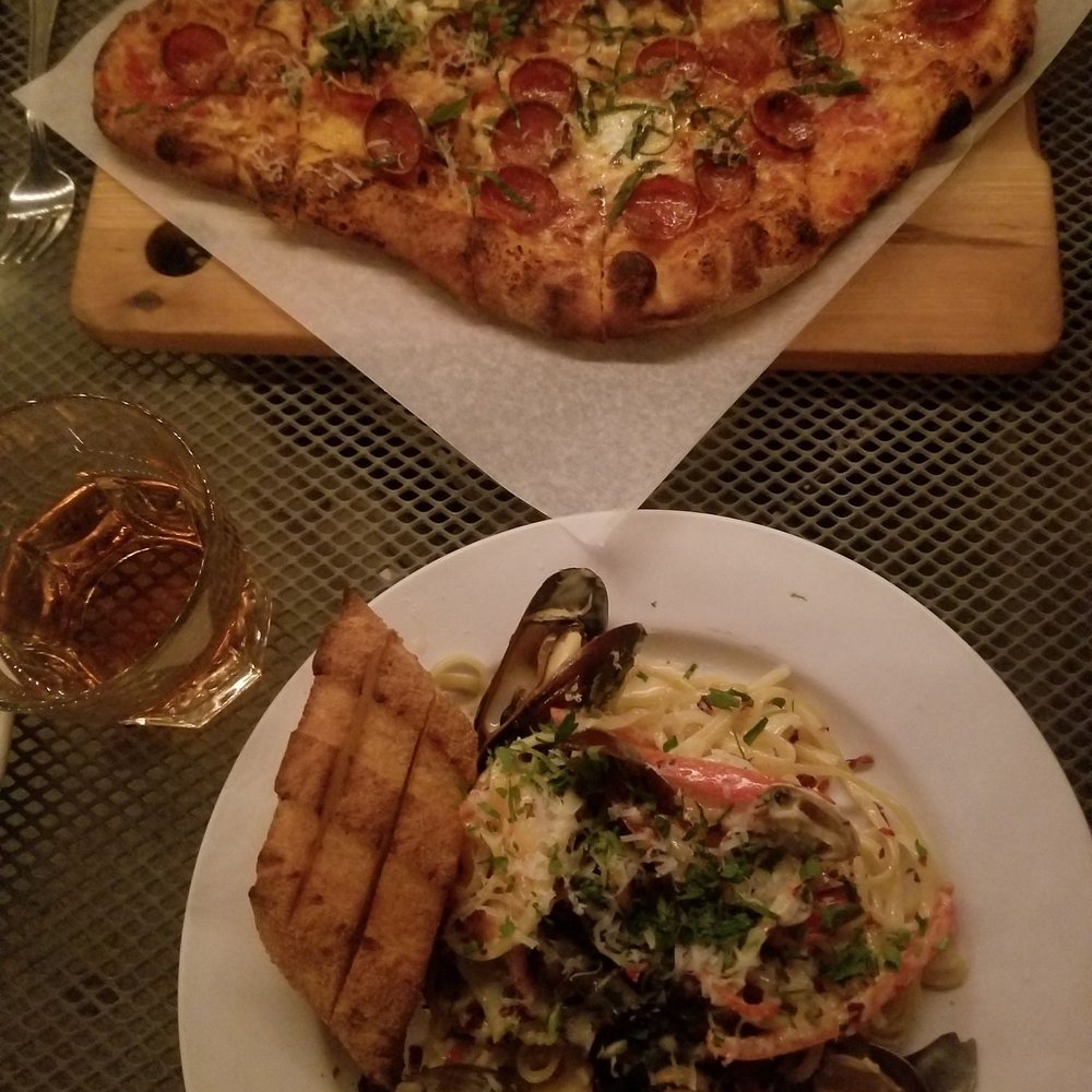 Five Restaurant Bistro - their pizza dough is so, so good! + seafood pasta (also really tasty) - Seafood Near Me - Edmonds, Washington