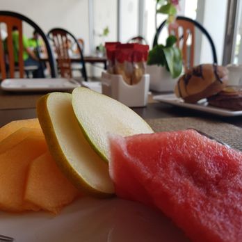 Nonna Mia - Super fresh fruit to start a delicious breakfast! - Pizza Near Me - De Guadalupe, CAM Nonna Mia - Super fresh fruit to start a delicious breakfast! - Pizza Near Me - De Guadalupe, CAM