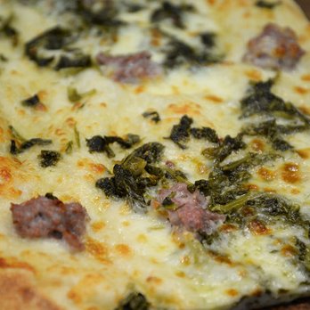 Certo - Salsiccia e friarielli - Pizza Near Me - Bologna, BO