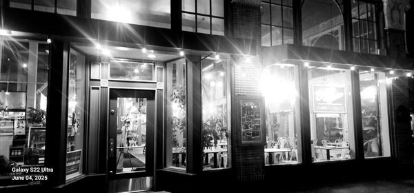 Everett & Jones Barbeque - Broadway by null