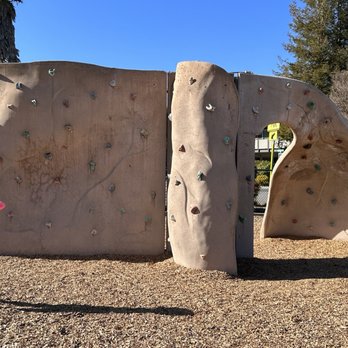 Corte Madera Town Park - Parks Near Me - Corte Madera, California