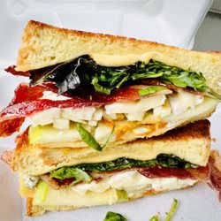 Cafe on the DL - The Grown Up Grilled Cheese