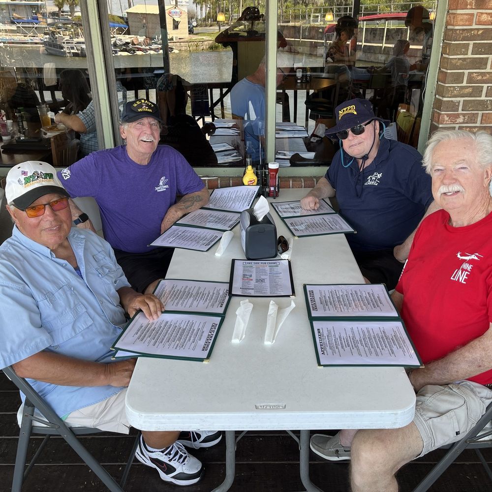 Fish Camp On Lake Eustis - Four good fiends waiting for the tasty food - Seafood Near Me - Tavares, Florida