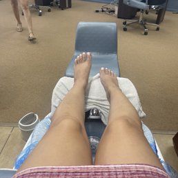 Pedicures here are so relaxing and nicely done by Julie!
