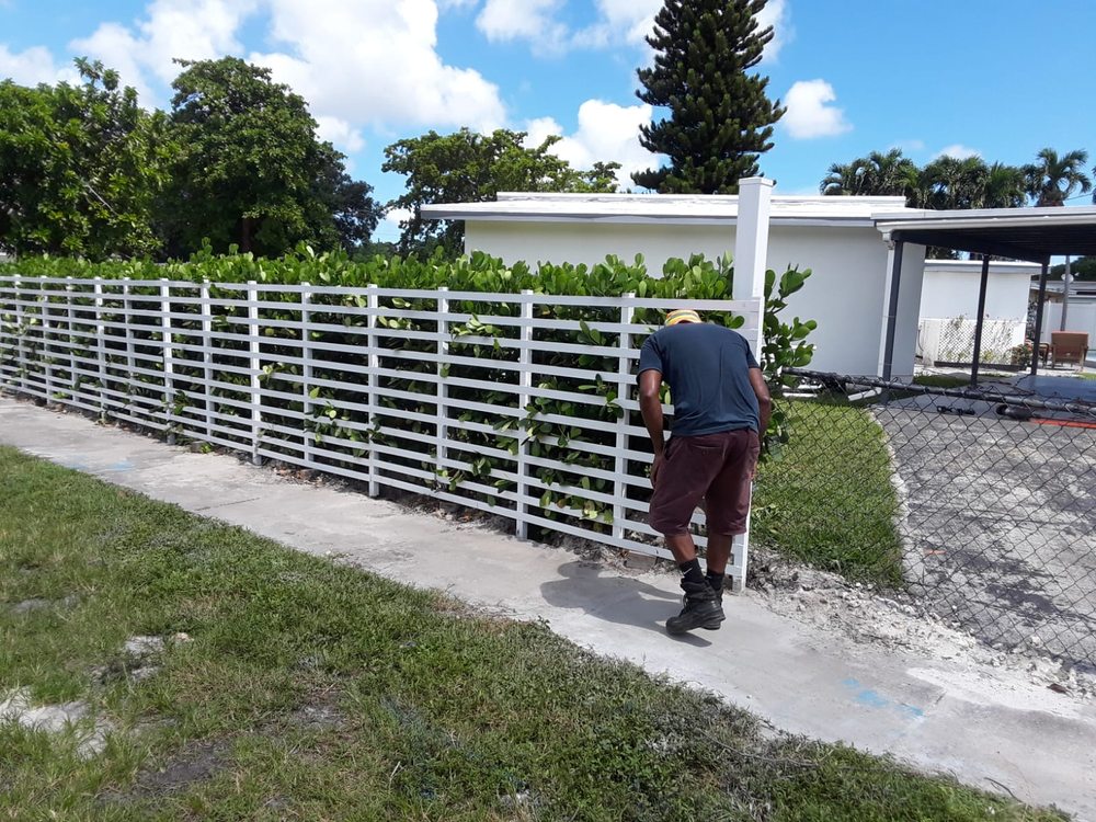 Slide of Michaelangelo Construction Group