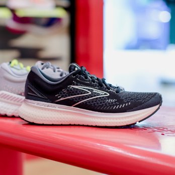 Fit2Run, The Runner's Superstore - Sports Wear Near Me - Estero, Florida