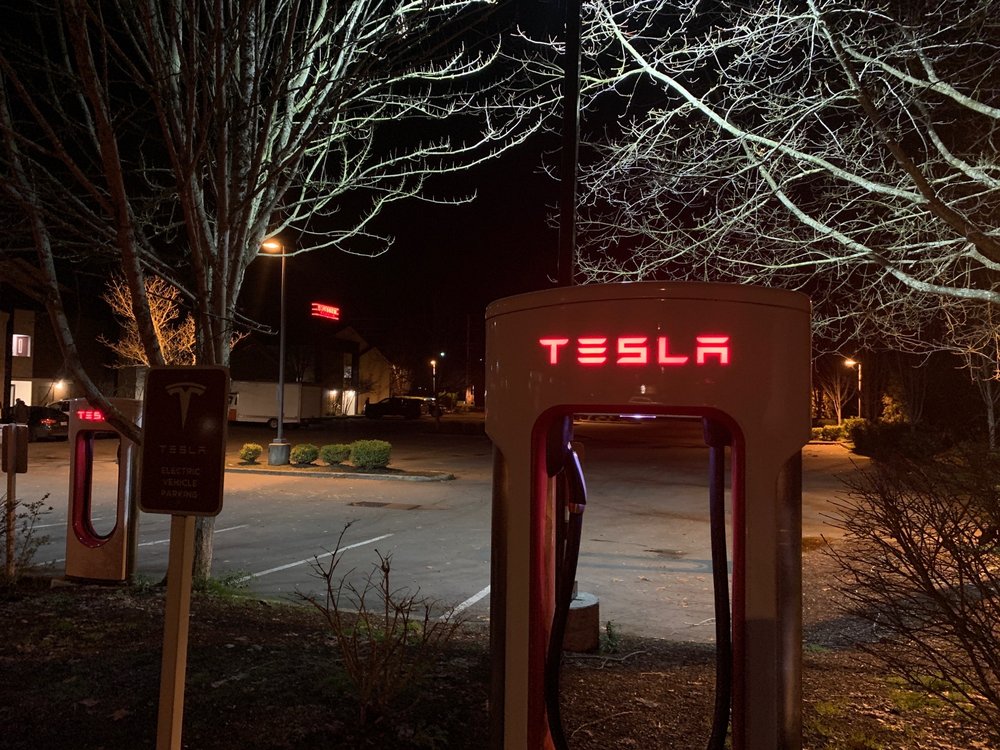 TESLA SUPERCHARGER SPRINGFIELD Updated September 2024 15 Photos