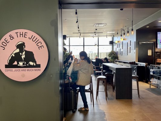 JOE & THE JUICE by null