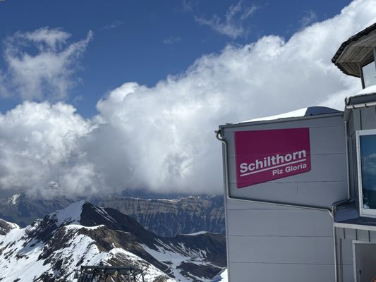 Schilthorn - Piz Gloria by null