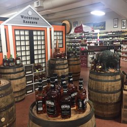 Chuck's Wine & Spirits