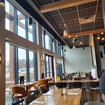 Spice Asian Kitchen - Dining room. - Asian Fusion Near Me - Fort Mill, South Carolina