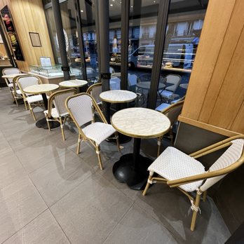 La Parisienne - Bakeries Near Me - Paris, 75