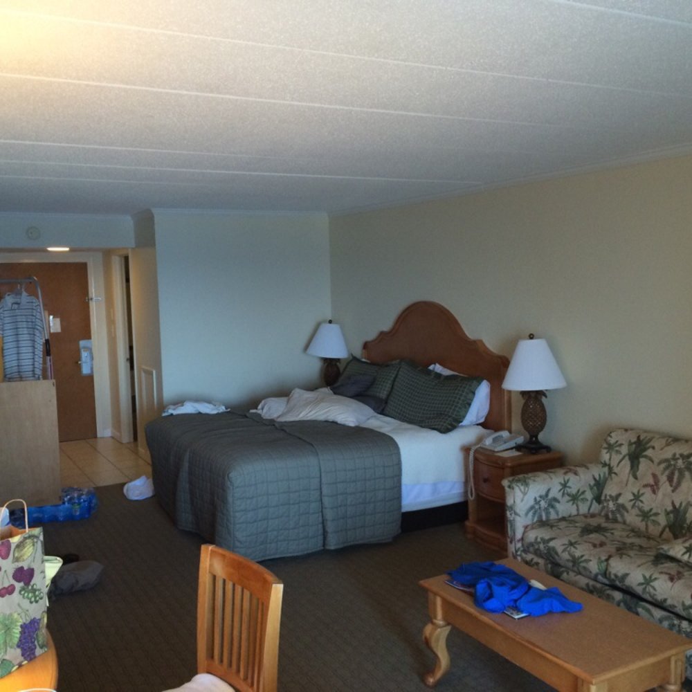 Surf Side Hotel - Room 313 - Hotels Near Me - Nags Head, North Carolina