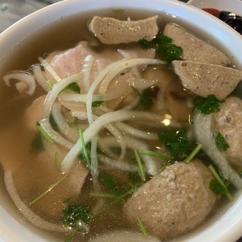 Co Do 2 - Beef ball and rare steak pho - Vietnamese Near Me - Sacramento, California