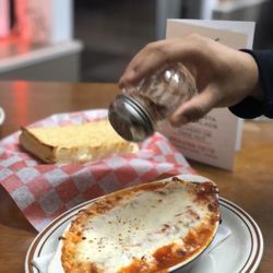 Jim's Pizza