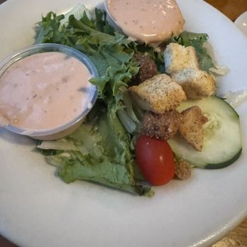 Capt Dave's On the Gulf - House salad with home made dressing. I had 1000 island and my husband had blue cheese. - Seafood Near Me - Destin, Florida