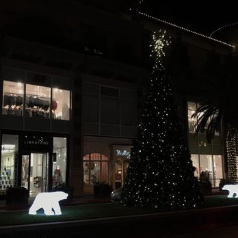 Santana Row - Shopping Centers Near Me - San Jose, California
