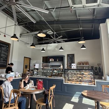 Sarmentine - Organic French Bakery - Indoor - Bakeries Near Me - Sebastopol, California Sarmentine - Organic French Bakery - Indoor - Bakeries Near Me - Sebastopol, California