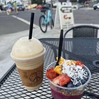Cafe Bella - Ocean beach açaí bowl + therapy blend (coffee, peanut butter, honey, protein) - Coffee & Tea Near Me - Ocean Beach, California Cafe Bella - Ocean beach açaí bowl + therapy blend (coffee, peanut butter, honey, protein) - Coffee & Tea Near Me - Ocean Beach, California