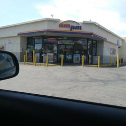 ampm - Store front