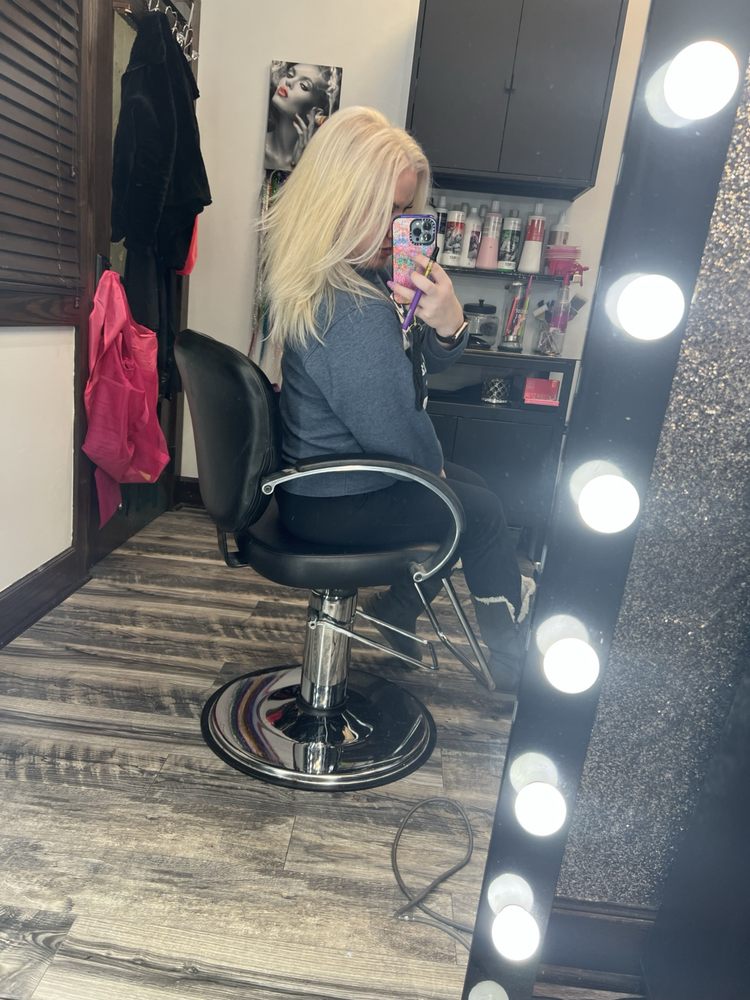 Solera Salon Centennial Image