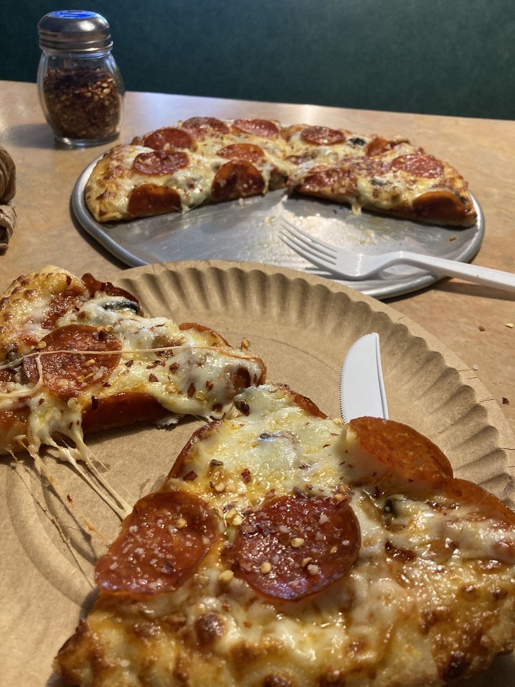 GUS’NEW YORK DELI Updated September 2024 12 Reviews 1928 Pulaski