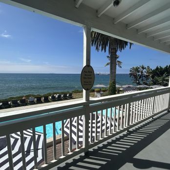 Cliff House Inn - Hotels Near Me - Ventura, California