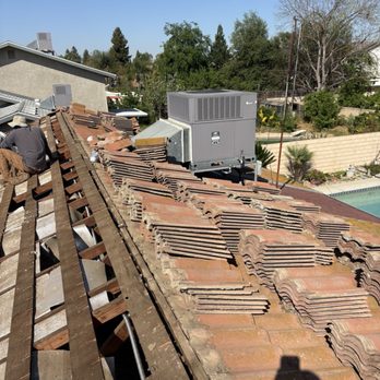 Apex Valley Roofing - Working one section at a time - Roofing Near Me - Fresno, California Apex Valley Roofing - Working one section at a time - Roofing Near Me - Fresno, California