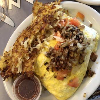 Dean's Homestyle Cafe - American Near Me - Clackamas, Oregon