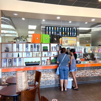 Teapioca Lounge - Inside view - Bubble Tea Near Me - Austin, Texas