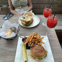 Delicious Delicious