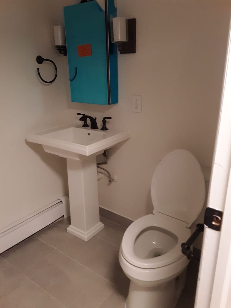 Slide of N&N Golden Hands