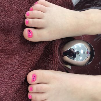 Mai's Nails - Cat design on my four year old's pedicure. So cute! - Nail Salons Near Me - San Diego, California Mai's Nails - Cat design on my four year old's pedicure. So cute! - Nail Salons Near Me - San Diego, California