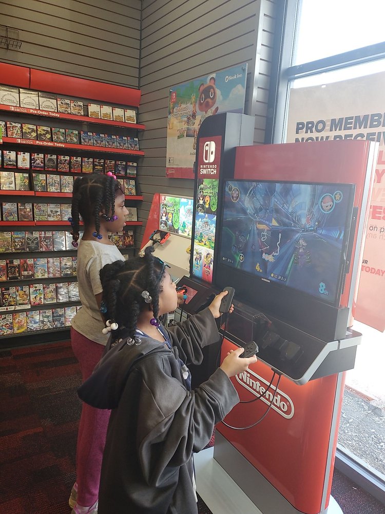 GAMESTOP Updated April 2024 4201 S Noland Rd, Independence