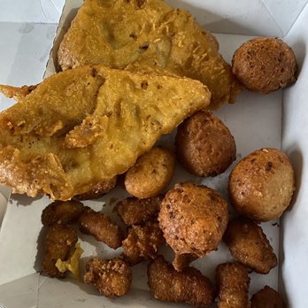 Long John Silver's - This is a meal I ordered from long John silvers through doordash. It is lobster bites, fish fillet, and hush puppies. - Seafood Near Me - Killeen, Texas Long John Silver's - This is a meal I ordered from long John silvers through doordash. It is lobster bites, fish fillet, and hush puppies. - Seafood Near Me - Killeen, Texas