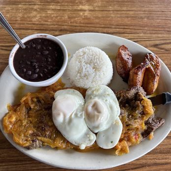 Casa Colombia - Bistec a Caballo - Colombian Near Me - Austin, Texas
