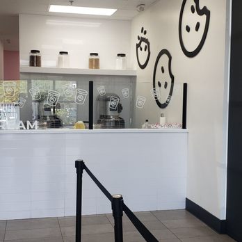 Crumbl - Henderson - No seating inside. still cute though. - Bakeries Near Me - Henderson, Nevada Crumbl - Henderson - No seating inside. still cute though. - Bakeries Near Me - Henderson, Nevada