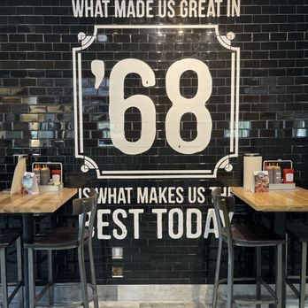 Sonny's BBQ - Wall decor - Barbeque Near Me - Palm Coast, Florida